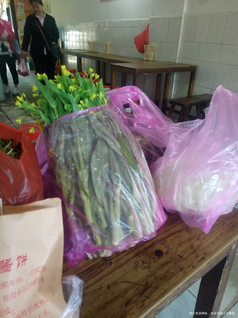 终于可以出来逛逛了,买了一大堆的菜