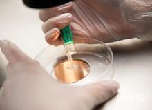 无精做试管婴儿多少钱？无精可以做试管婴儿吗？