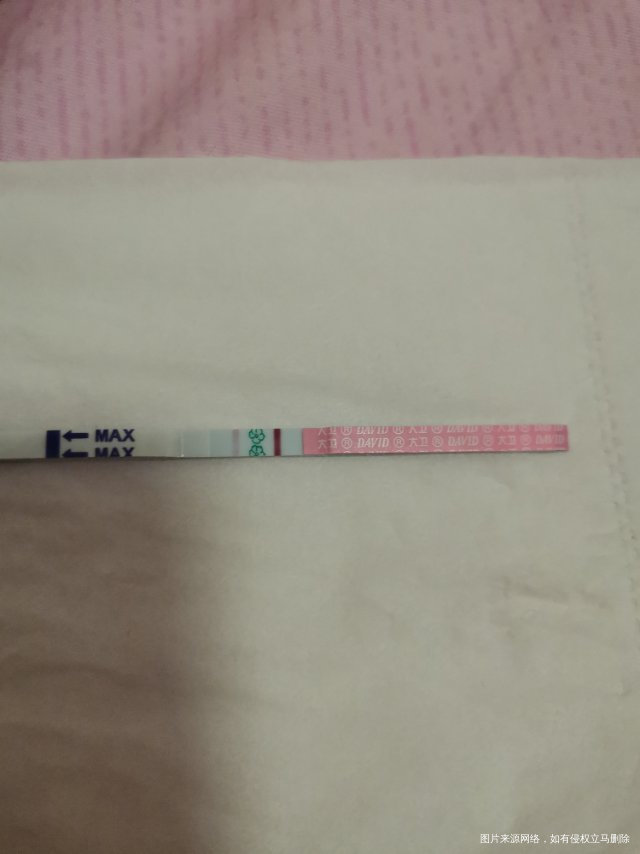 今天七周+6天感觉腰疼肚子胀和之前快来例假的