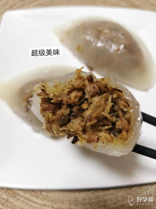 今天睡醒有点头痛不够睡今天早餐金银包