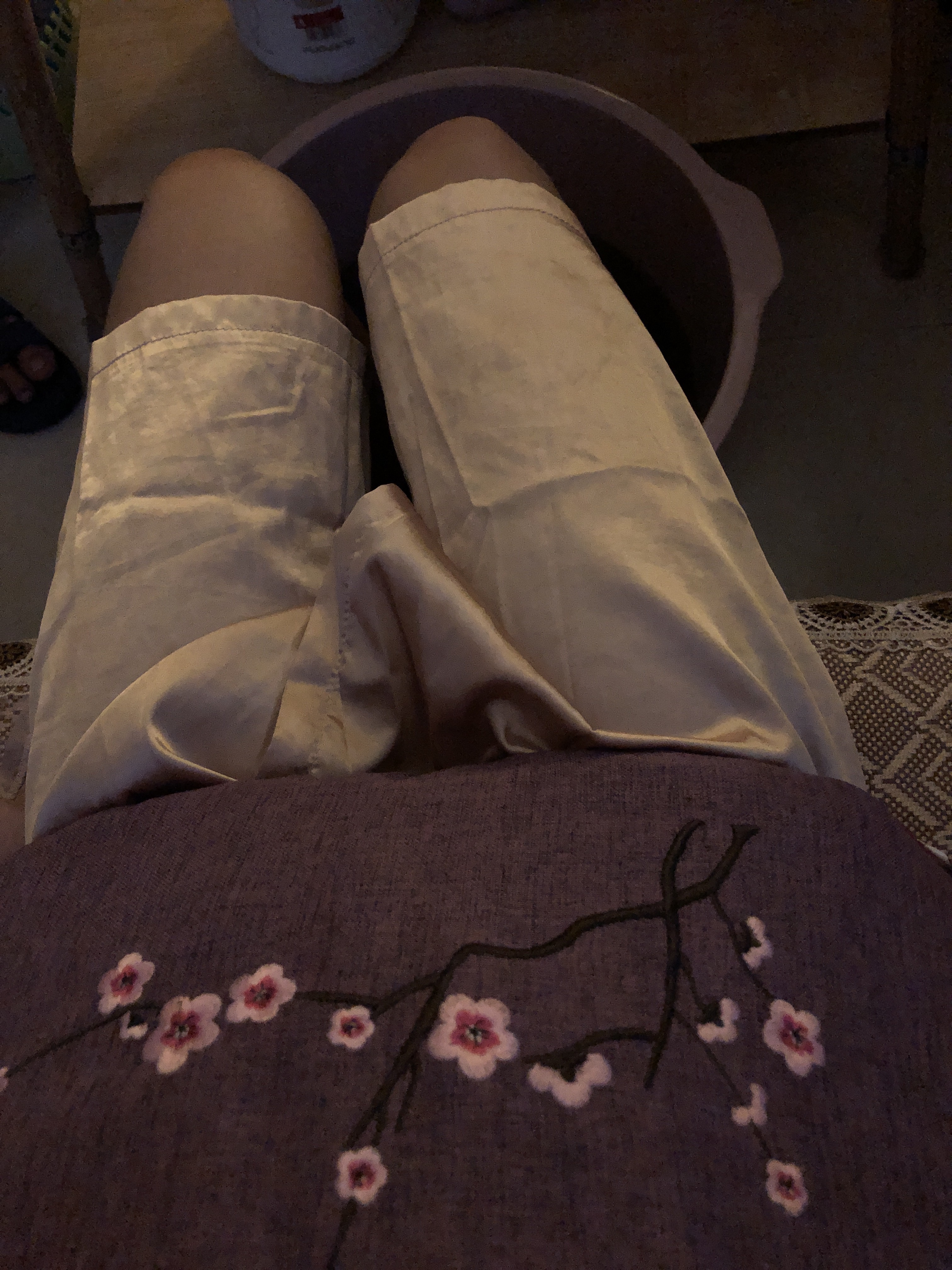 边泡脚边热敷～真的很舒服