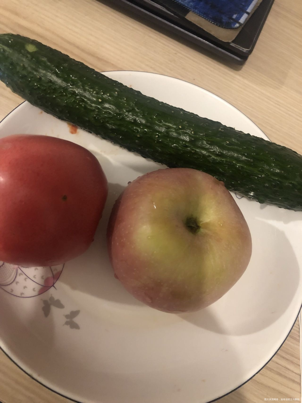 :¨·.·¨::¨·.·¨::¨·.·¨: