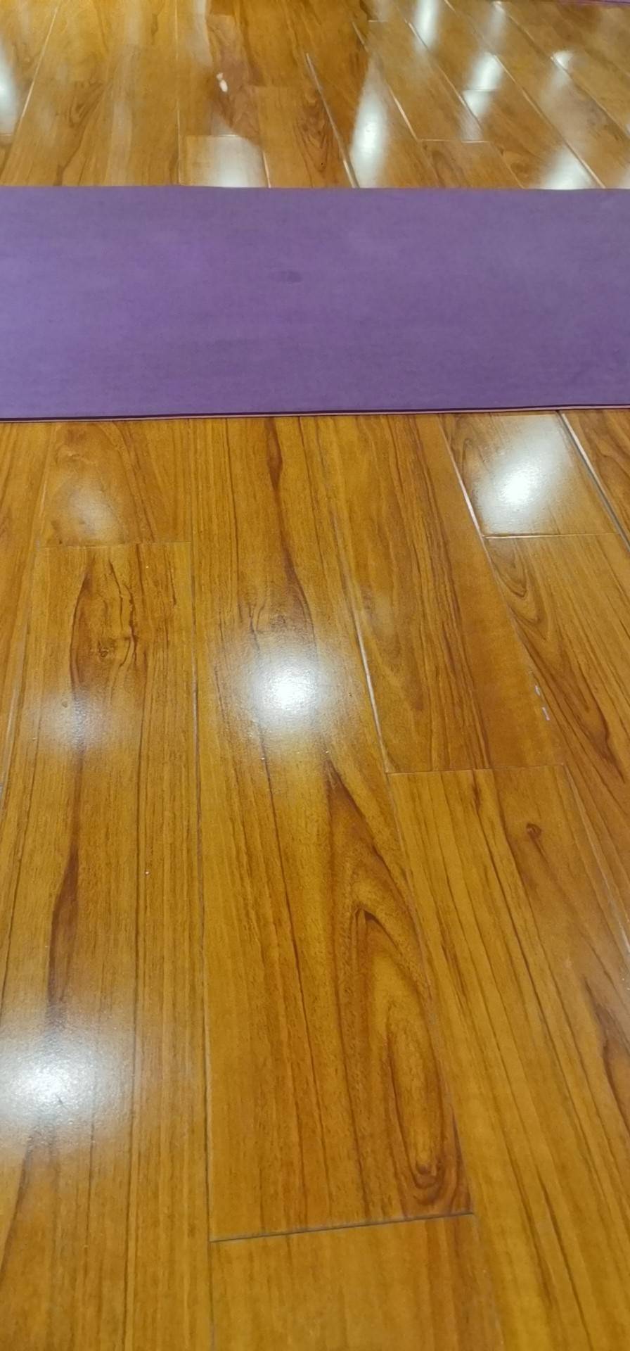 经历越多越会发现,这个世界上,有比你年轻还比