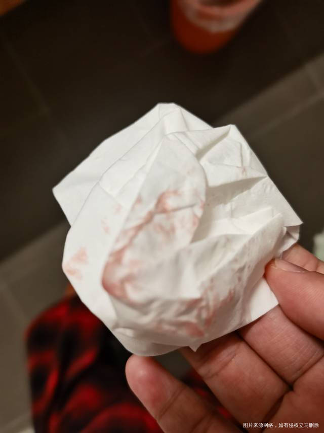 今天移植第19天刚才上厕所发现有粉红色的血怎