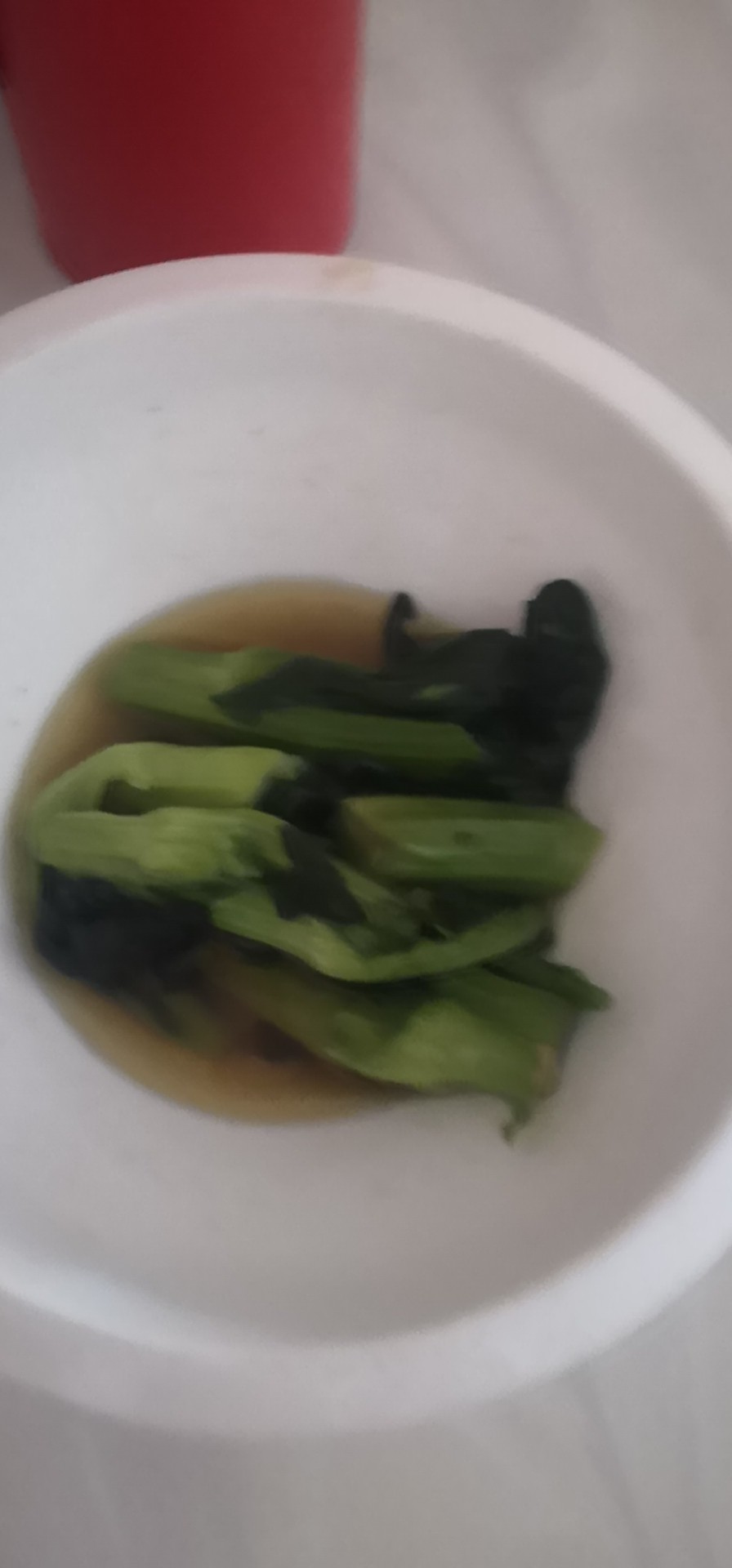 昨天拿了内分泌结果就孕酮低些其它几项都正常