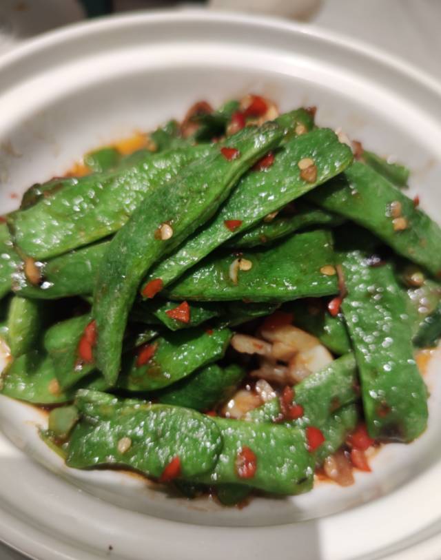 砂锅扁豆好吃,忘记好几天没打卡,基本都是拿着