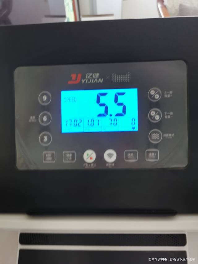 我又回来了,因为膝盖疼加上大姨妈,所以歇了两