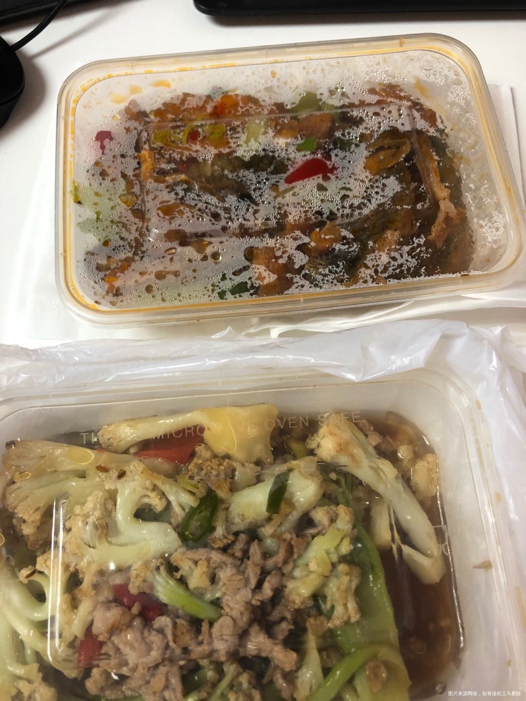 早饭一个鸡蛋一个包子中饭鱼和干锅花菜五点吃了