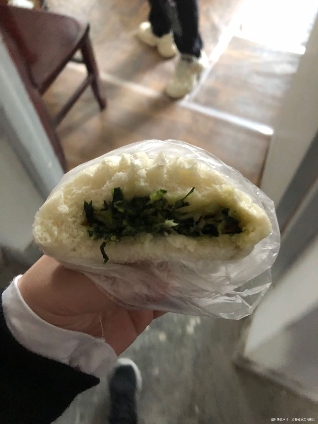早饭一个包子一个鸡蛋午饭全家盒饭米饭吃了四分