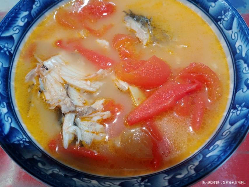 早餐红薯鸡蛋豆腐脑午餐西红柿鲫鱼汤晚饭太忙吃