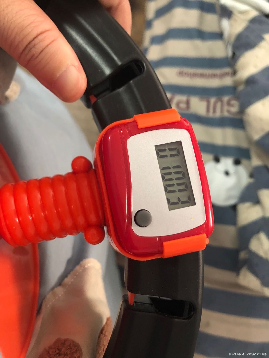 早餐没吃午餐吃了粉丝菜汤和虾晚餐吃中午剩下的