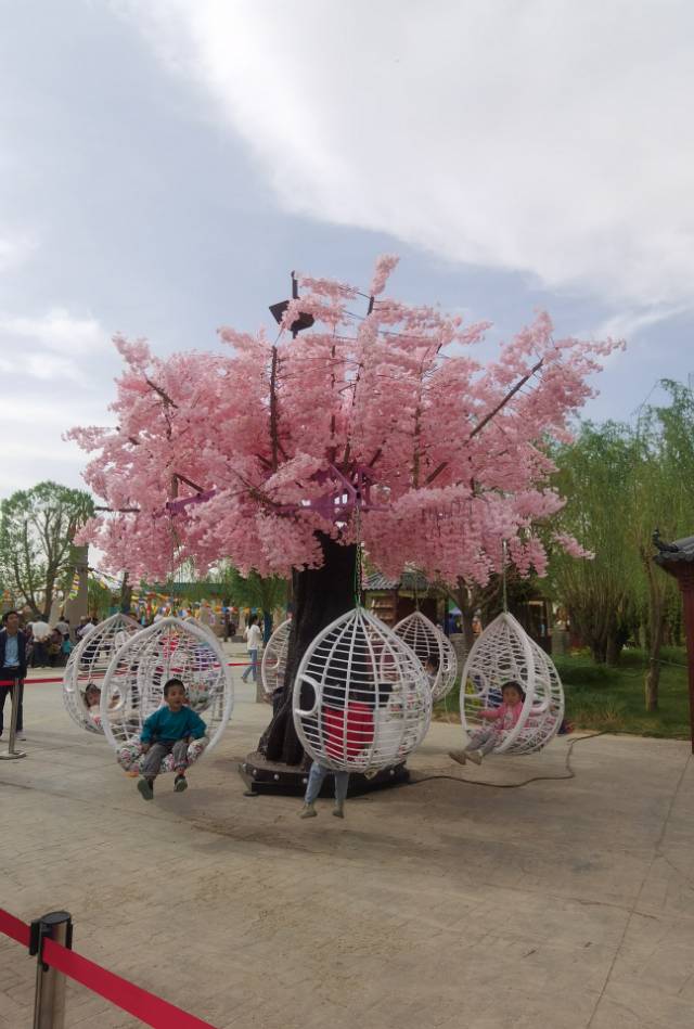 好不容易老公这个假期休息,我俩过得充实的一天