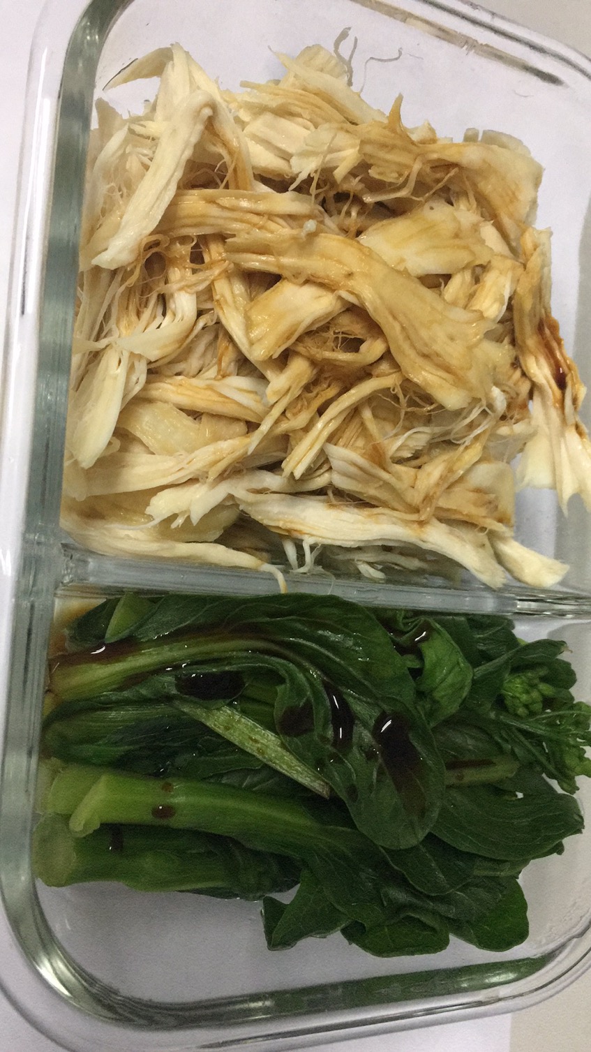 早餐🥣打卡煎鸡蛋🍳一枚面条🍝一小份午餐