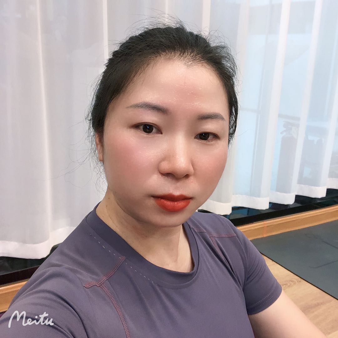 已经连续打卡每天瑜伽一小时一个月了感觉体重一