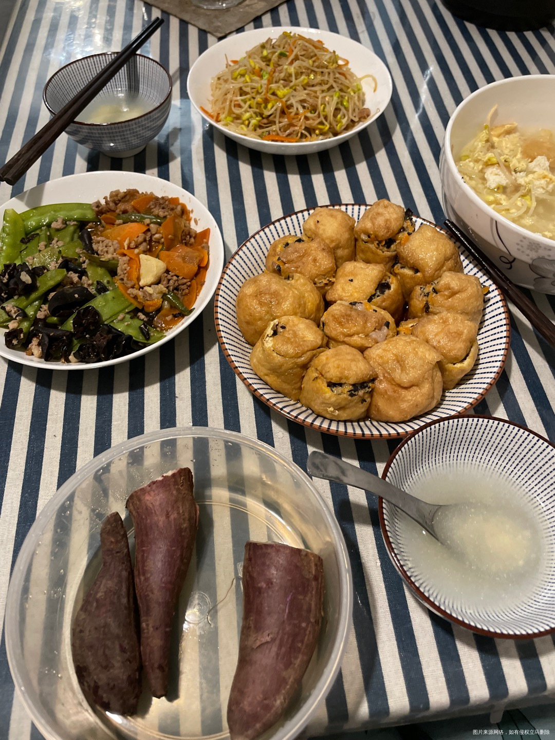 下班晚了,不煮饭了叮几个红薯当主食,老公做了