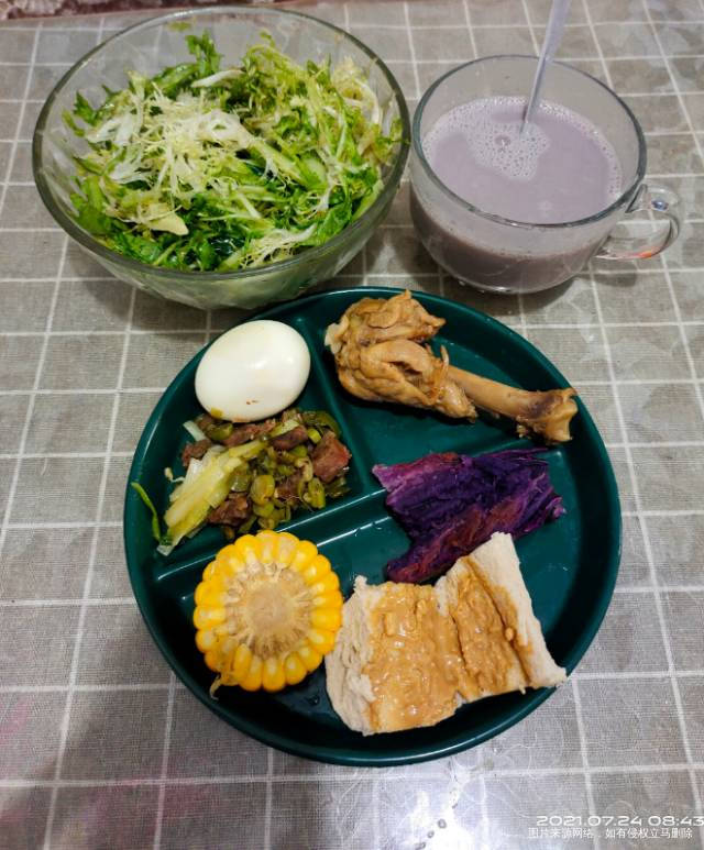 早,卤鸡腿+鸡蛋+玉米+紫薯+全麦馒头+薏仁