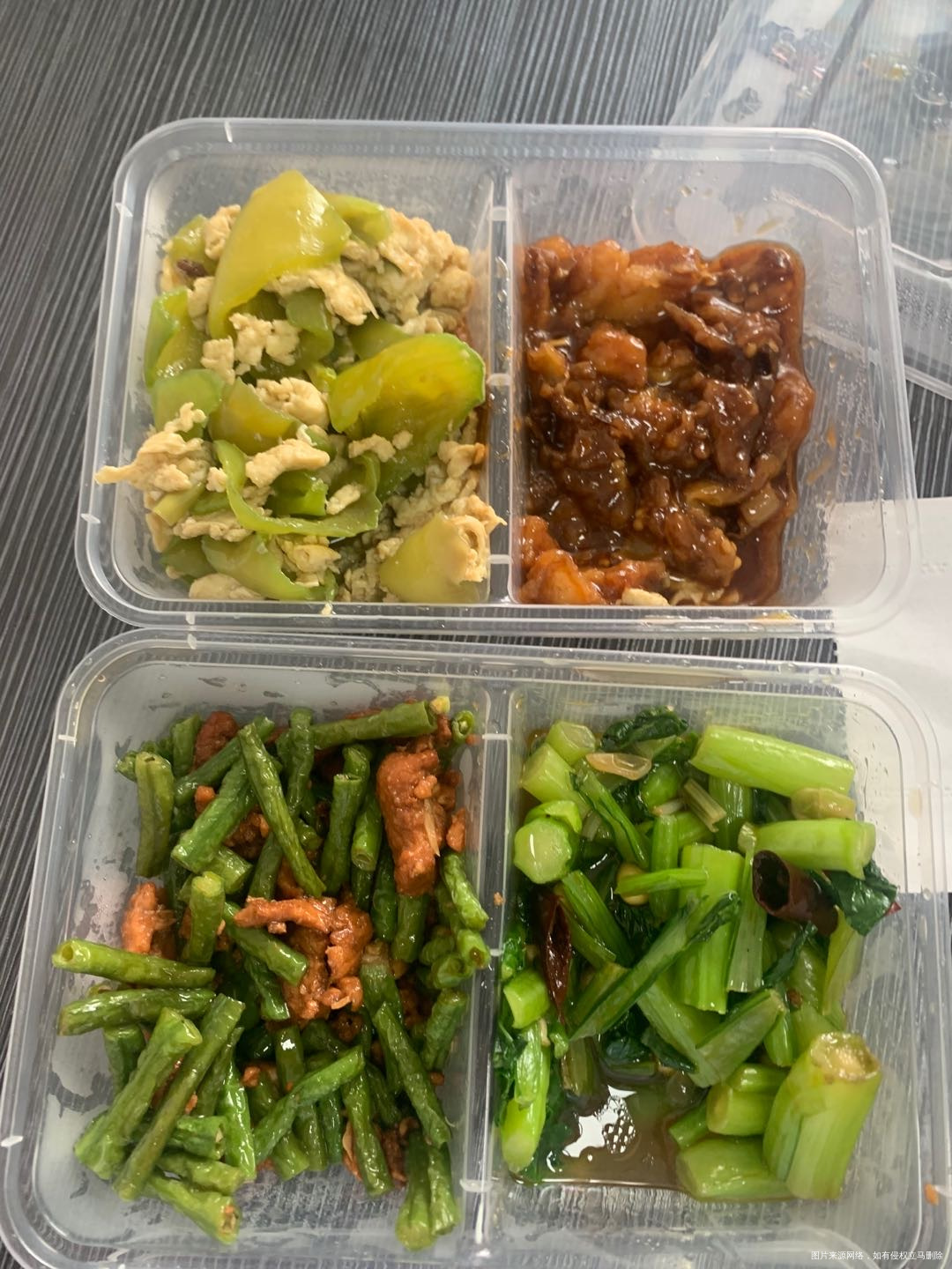 早餐:鹅蛋1个+小白菜小笼包5个。加餐榴莲1