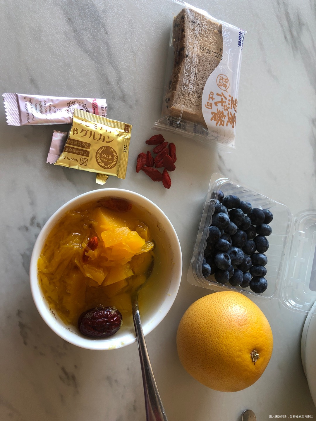 每天雷打不动的保健品早上一碗南瓜一片黑麦10