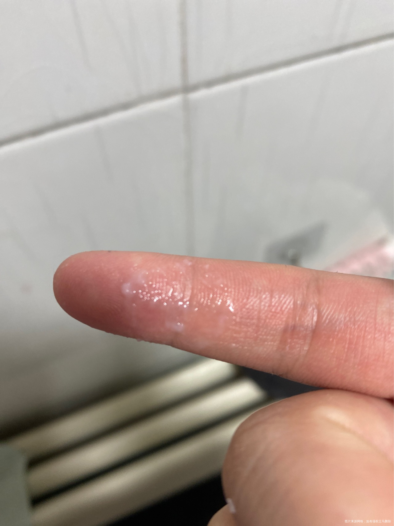 月经稀薄没有异味是什么症状