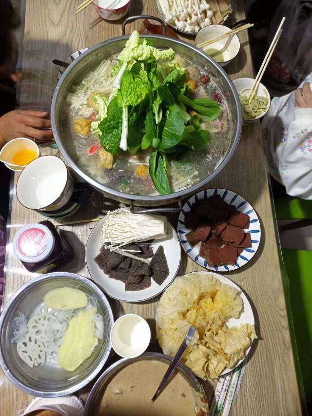 今天过生日呢,吃的有点丰富了/storage