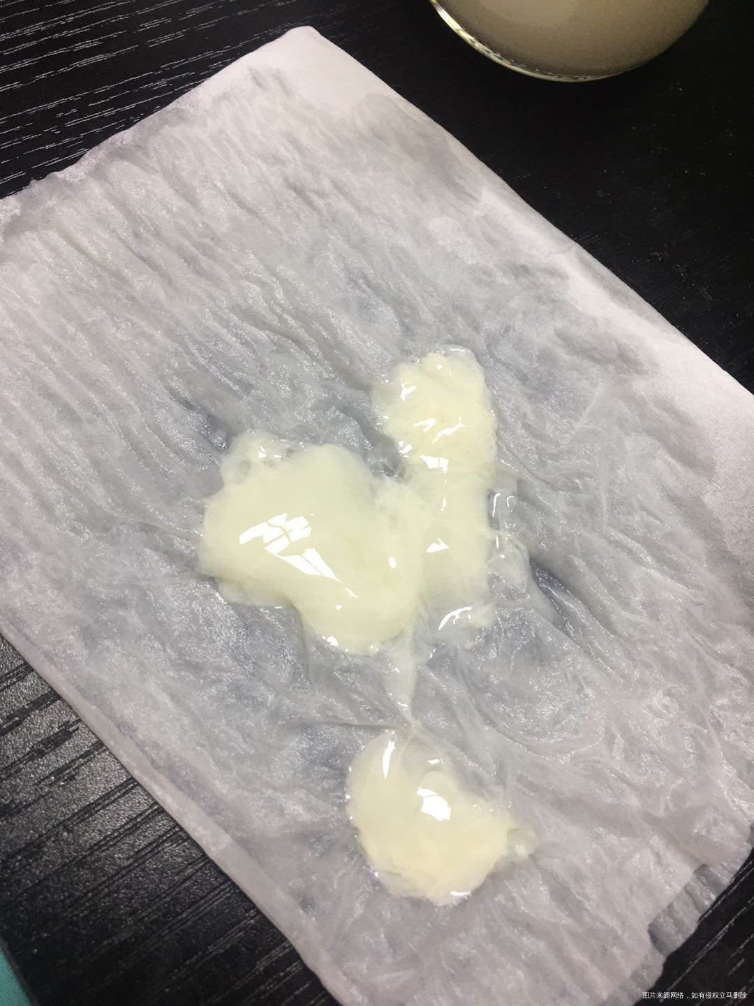 你好医生刚挤的奶没多久就结块了这样的奶还能喝