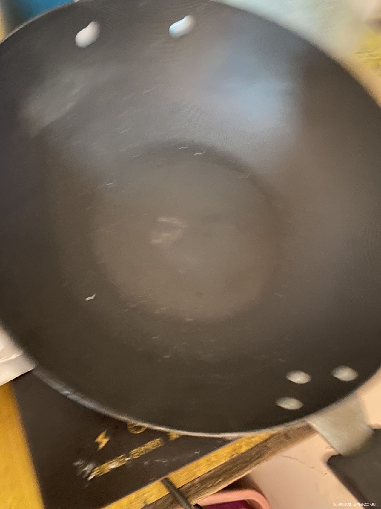 孕17周平常用电磁炉炒菜用的便宜的铁锅刚买回