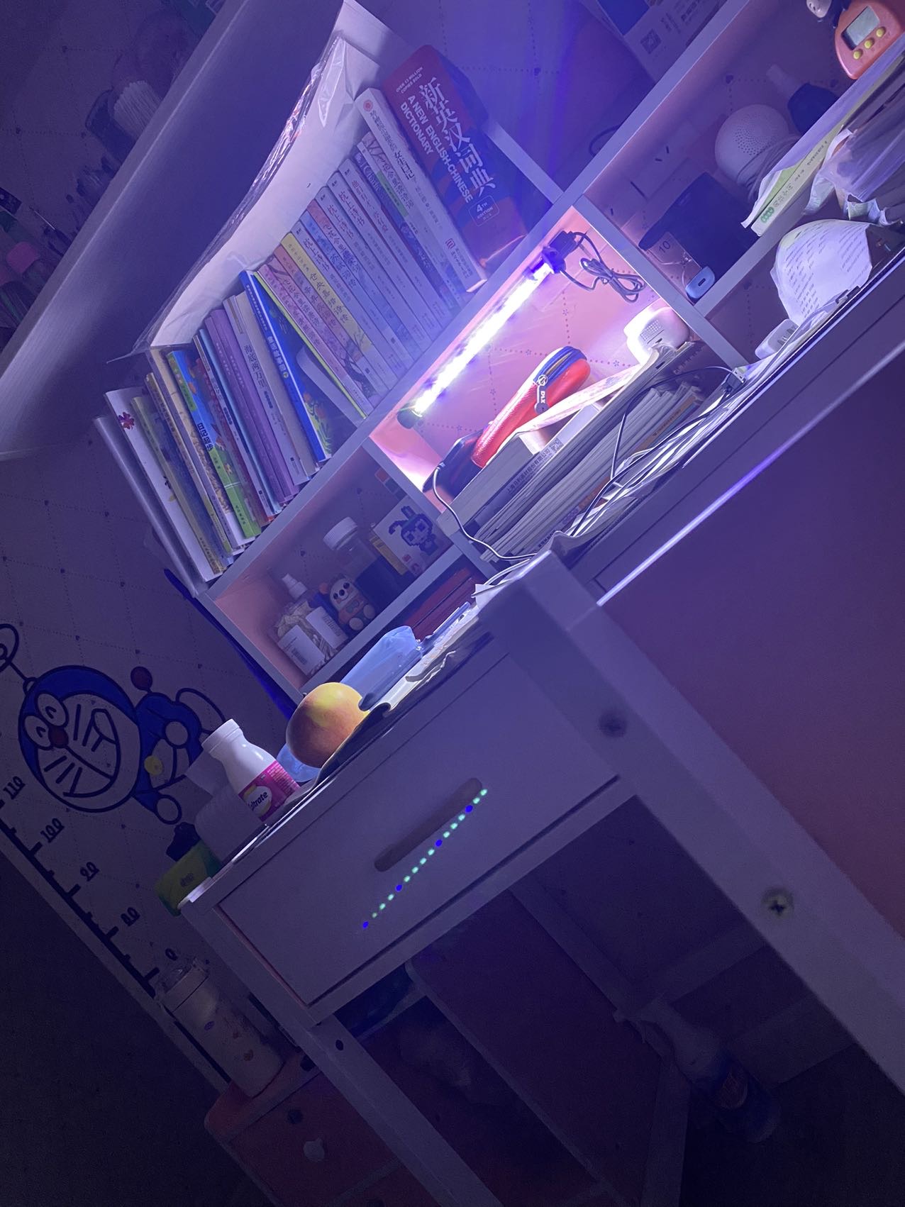 孕二十一周房间开这种灯对着肚子会不会有辐射啊