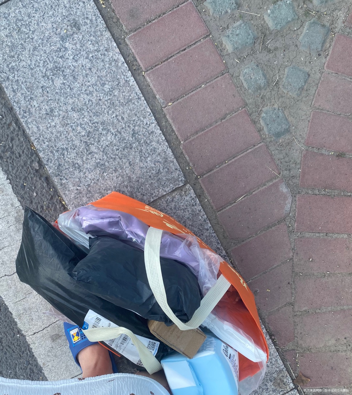 孕晚期拎的东西比较重走路肚子硬会不会影响宝宝