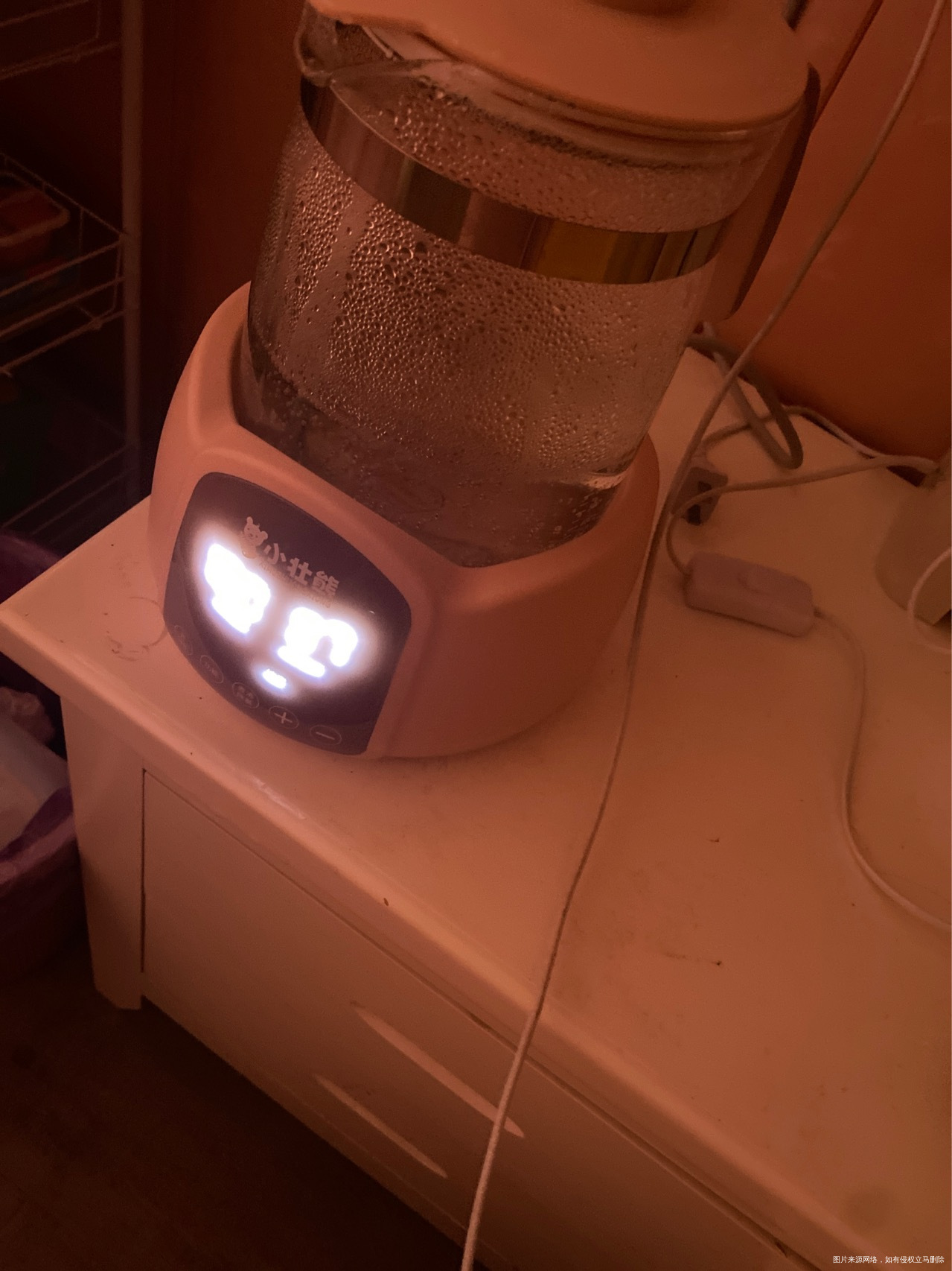 网上买的恒温水壶给小宝每次冲奶粉用这个拿回来