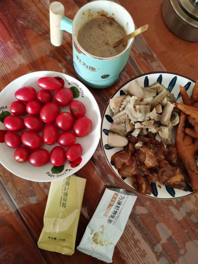 太难受了不能瞎吃哒哎呀