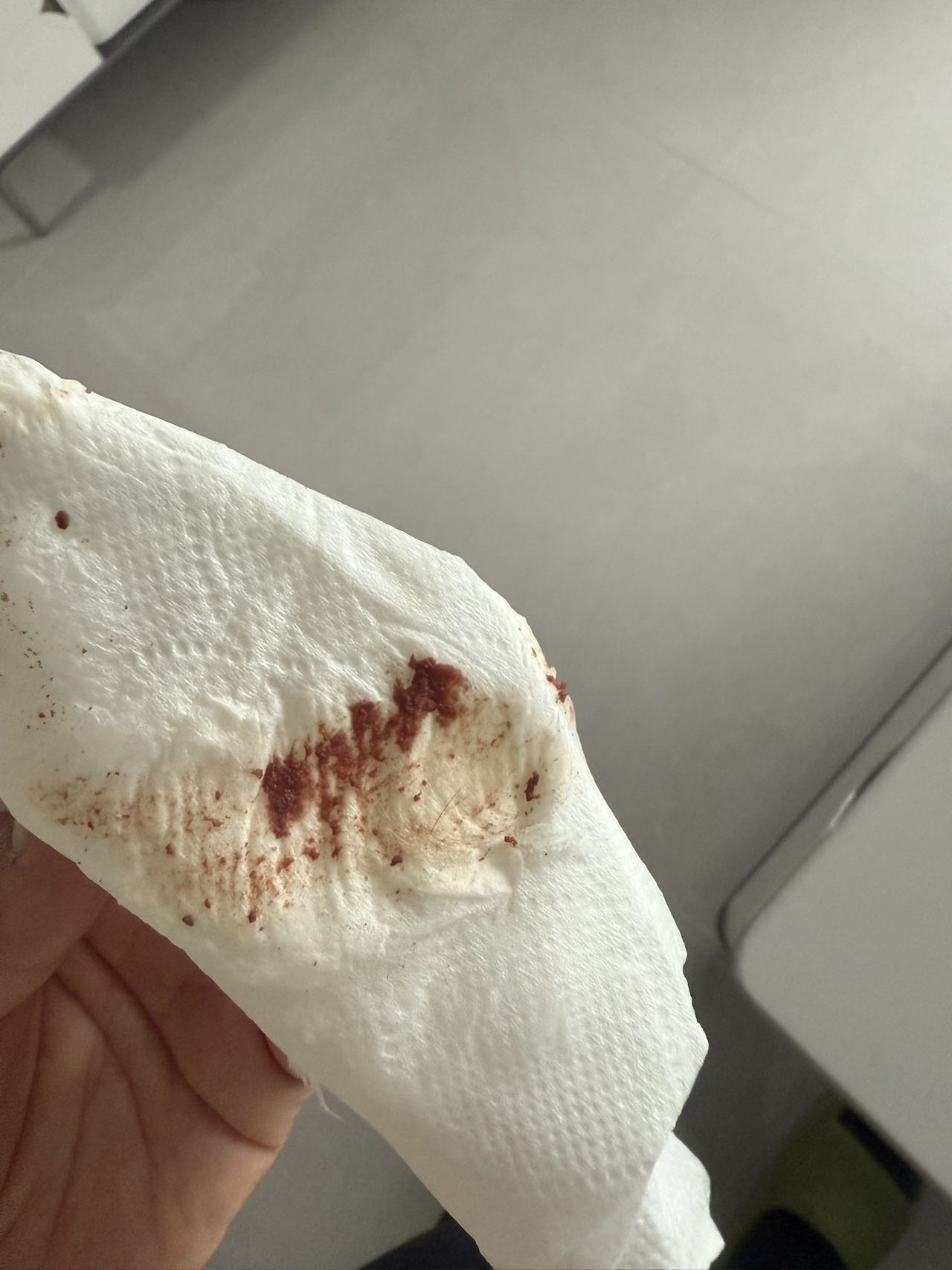 月经第五天结束了小便后擦出渣类是什么第一次遇