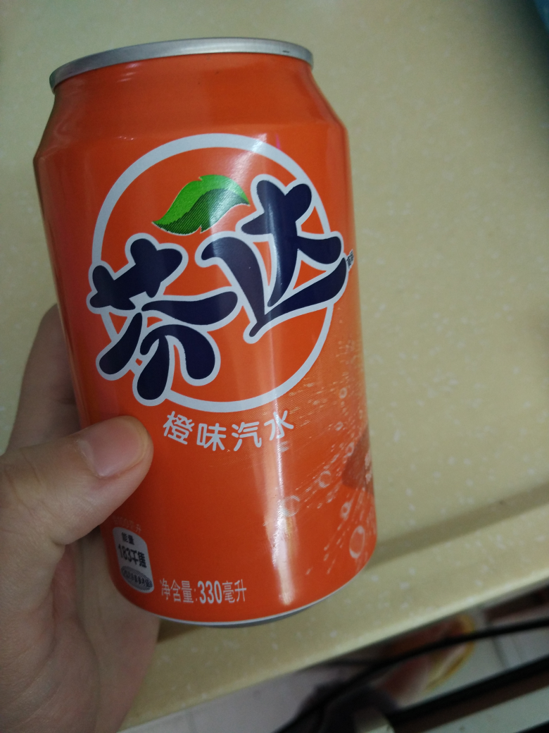 突然爱上喝芬达了感觉蛮好喝的