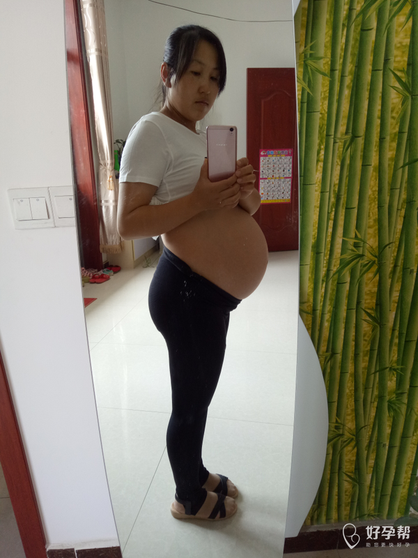 宝妈们看看我的肚子是不是很大啊到明天34周了