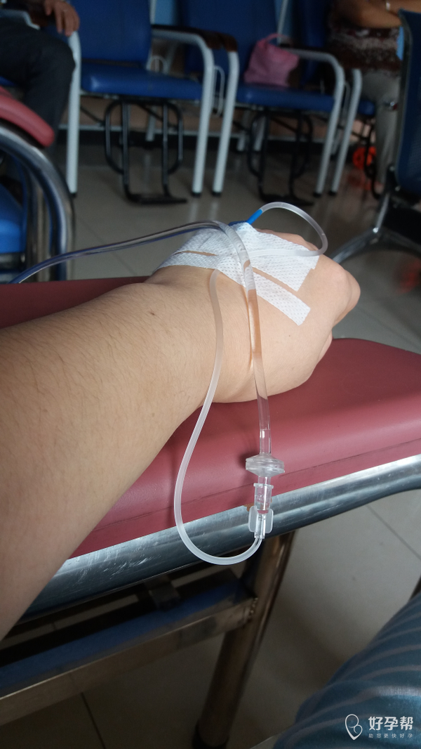 打营养液,吸氧,祈祷三天后检查能正常