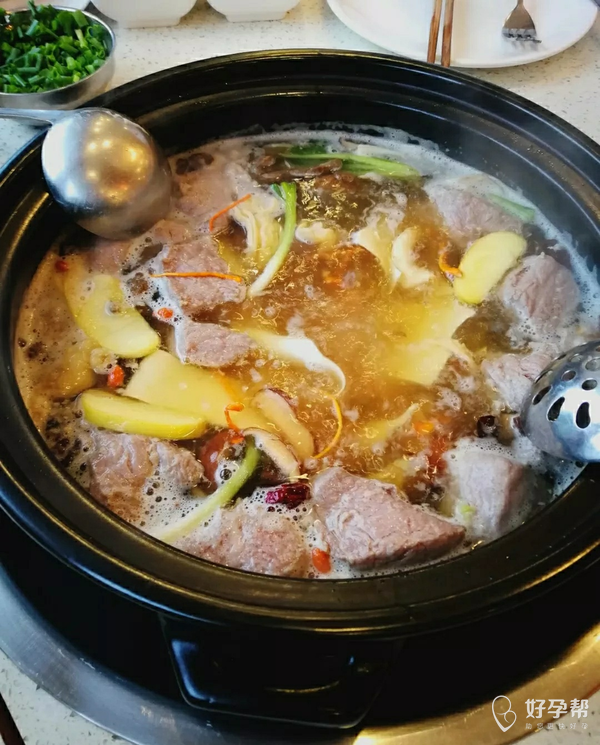 今天的午飯有點遲了,清湯黃牛肉