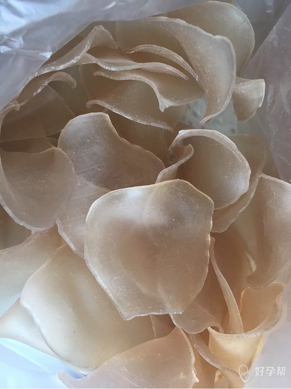 买的红薯粉片和绿豆粉片