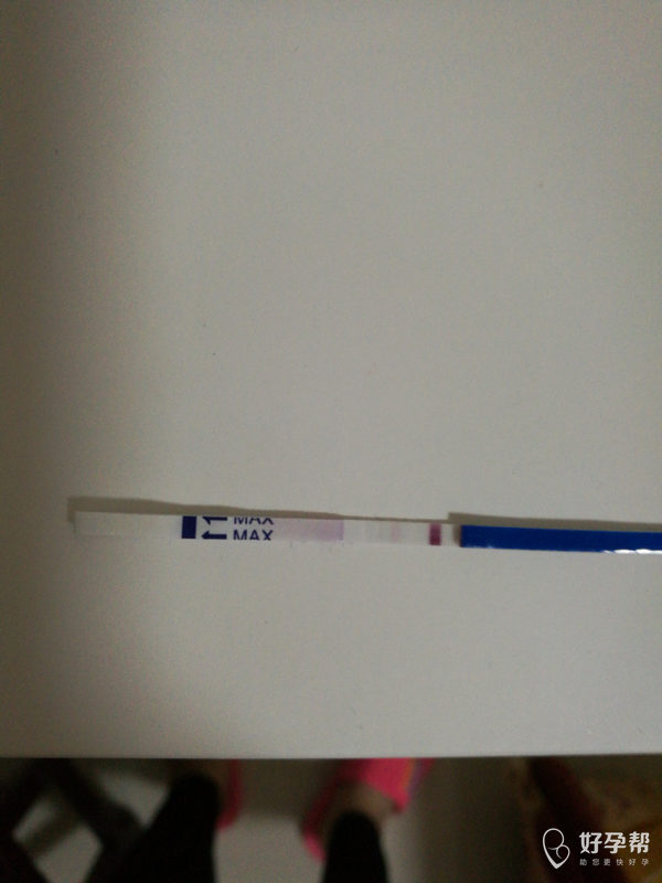 好像有印,平常月经周期33天左右,姐妹们帮忙看看,康乃格早孕试纸,原来
